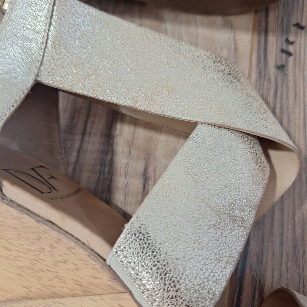 Diane Von Furstenberg Gold Metallic Leather Wedge Heel Sandals 8.5M With Back Zi - Picture 4 of 12